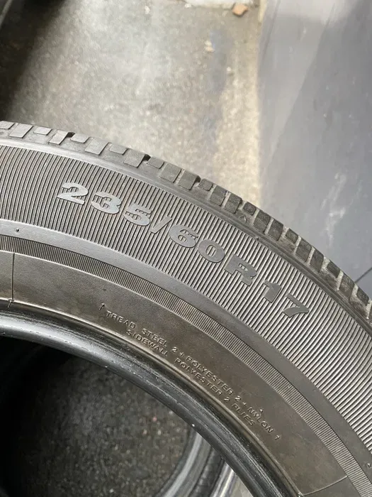 235/60 R17 Kumho комплект шин всесезонных.