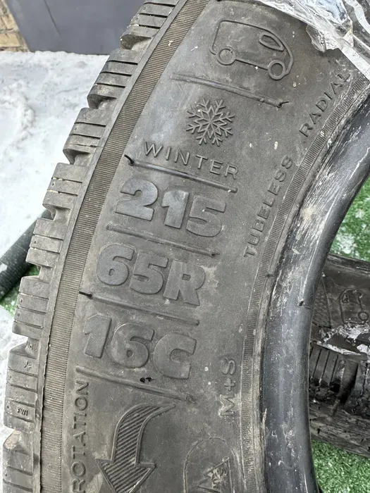 215/65 R16C Kleber Transalp пара шин зимних.