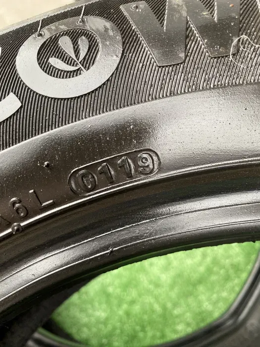 185/60 R15 Kumho ecovin 19г пара шин летних