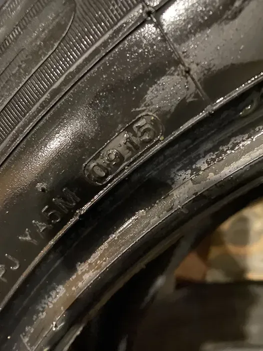 225/55 R19 Kumho Solus комплект шин летних