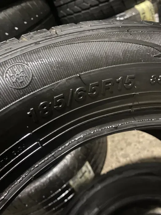 185/65 R15 Minerva пара шин зимних.