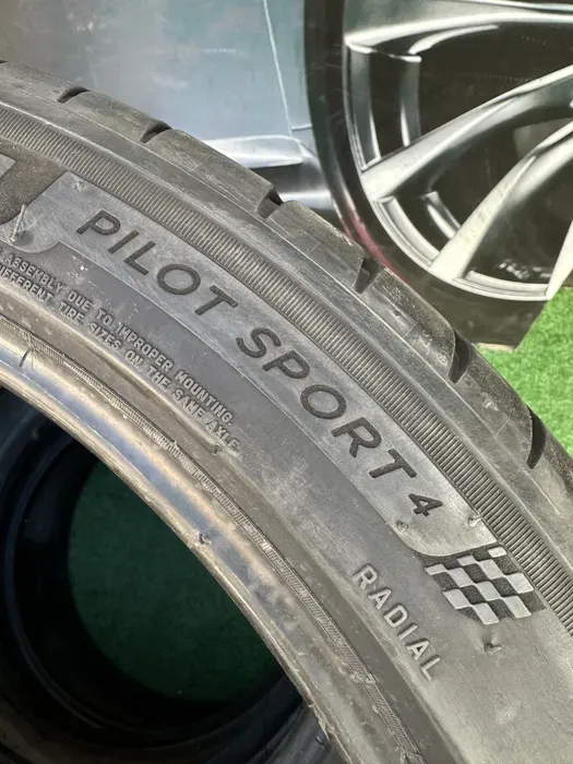 225/45 R19 Michelin Pilot Sport 4, комплект шин летних.