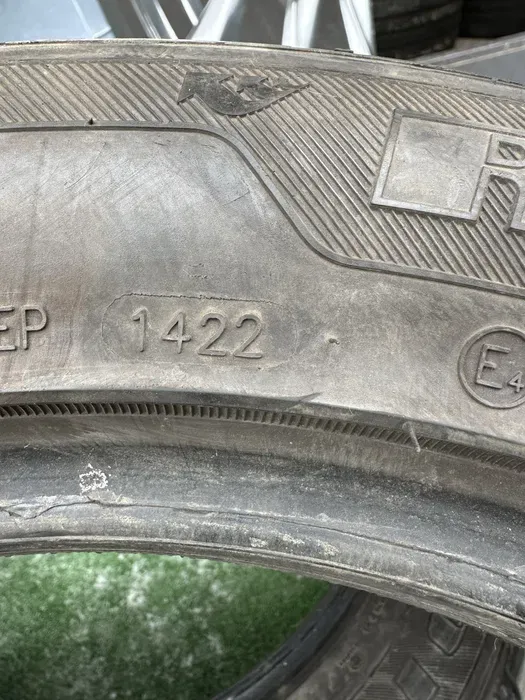 235/50 R17 Minerva 22г пара шин летних.