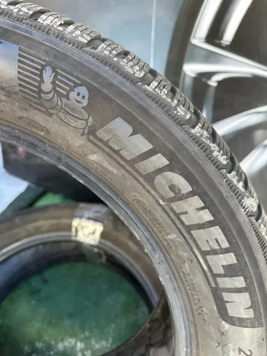 245/50 R19 Michelin Pilot Alpin 5 run/flat 22г пара шин зимних.