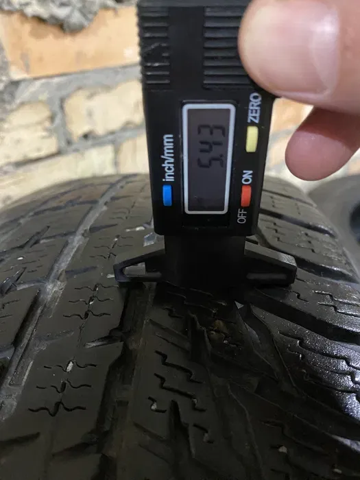 215/65 R17 Nokian WR suv 3, комплект шин зимних.