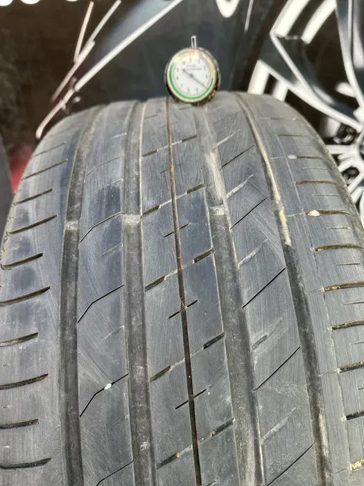 275/40 R19 Nexen N fera пара шин летних.