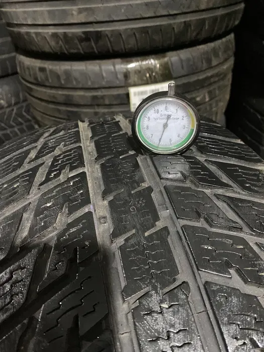275/45 R20 Nokian WR suv пара шин зимних.