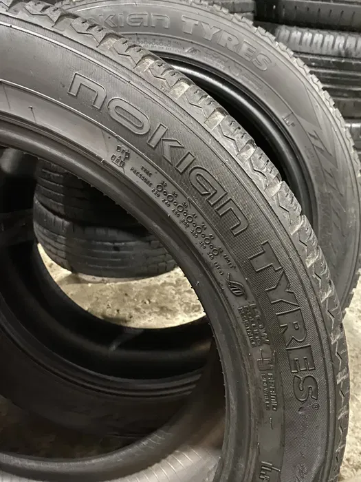 275/45 R20 Nokian WR Suv 4 , пара шин зимних.