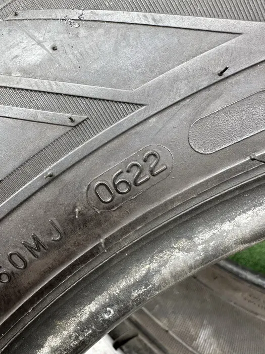 215/65 R16C Nokian cLine 22г пара шин летних.