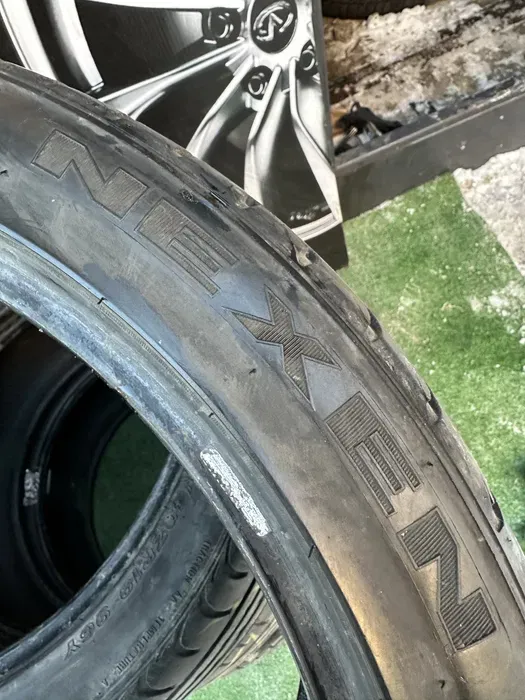 235/40 R19 Nexen N 8000 комплект шин летних.