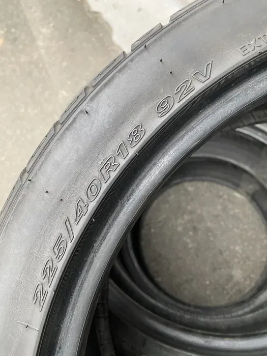 225/40 R18 Nexen Winguard Sport комплект шин зимних.