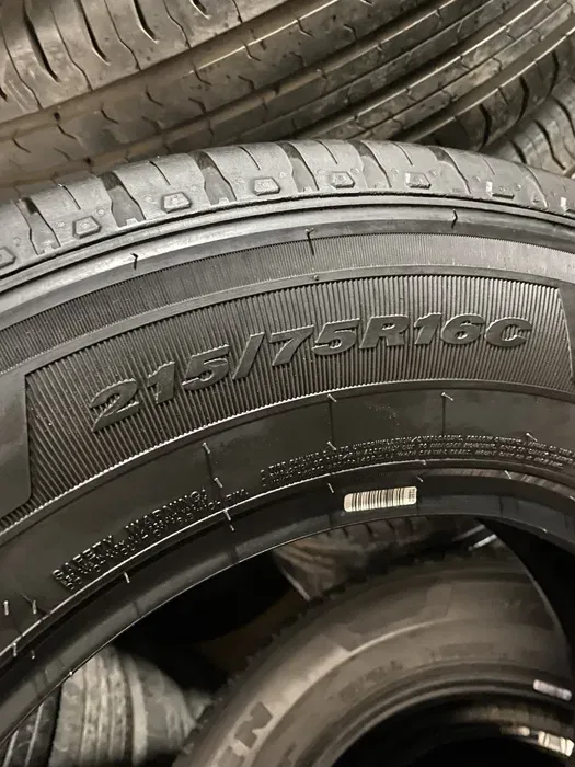 215/75 R16C Nexen Roadian CT 8, 21год комплект летних шин