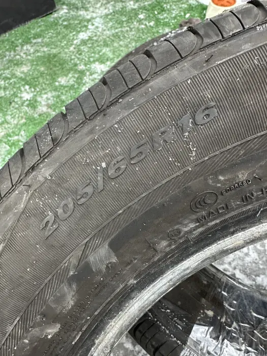 205/65 R16 Nexen NPriz 22г пара шин летних.