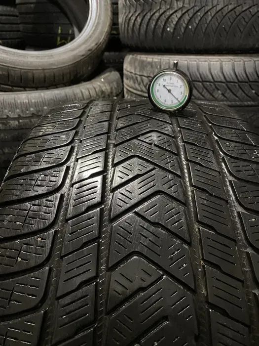 295/40 R20 Pirelli Scorpion 20г, пара шин зимних.