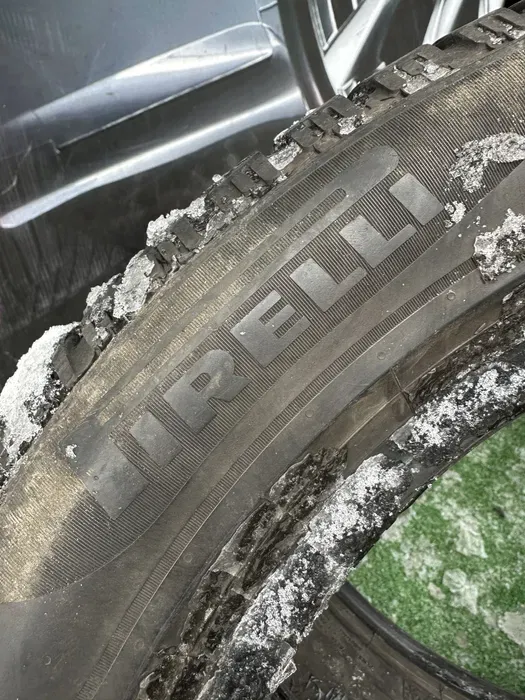 225/55 R17 Pirelli Cinturato 21г пара шин зимних.