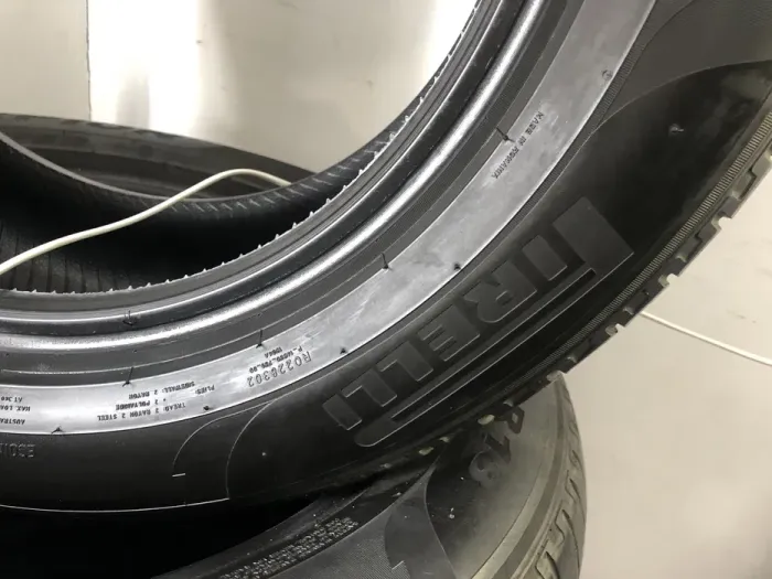 255/55 R18 Pirelli Scorpion комплект шин зимних.