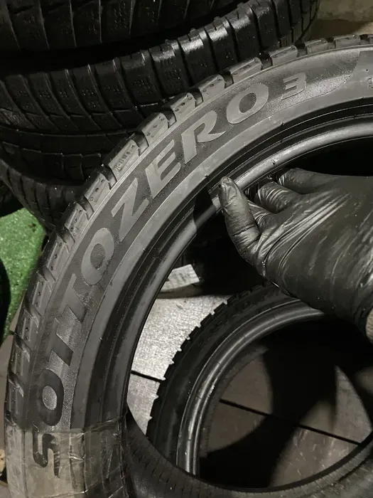 245/40 R18 Pirelli Sottozero 3, пара шин зимних.