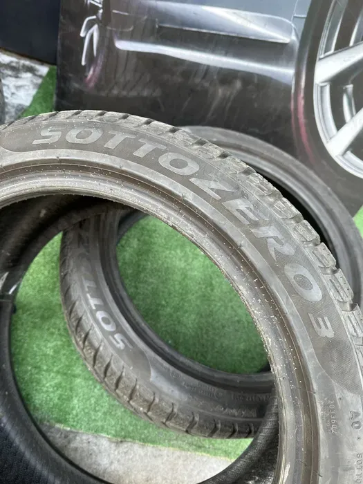 245/40 R18 Pirelli Sottozero 3, пара шин зимних 18 г.