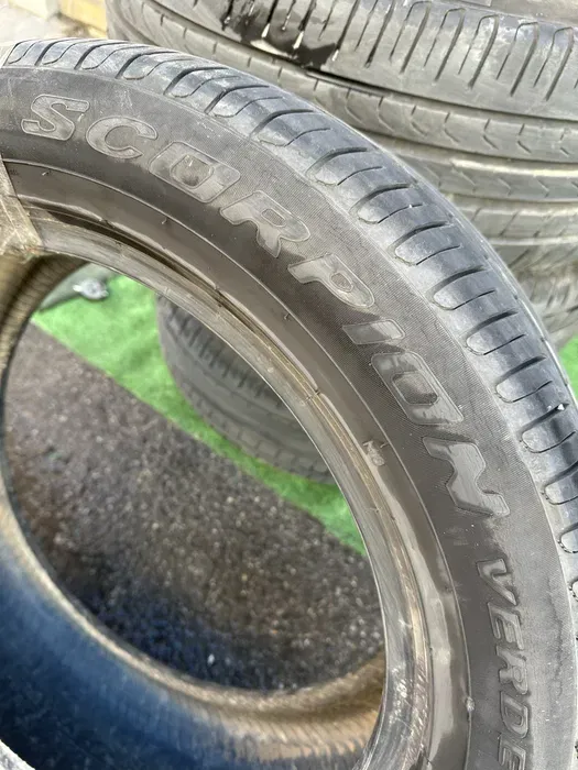 235/55 R19 Pirelli Scorpion комплект шин летних.