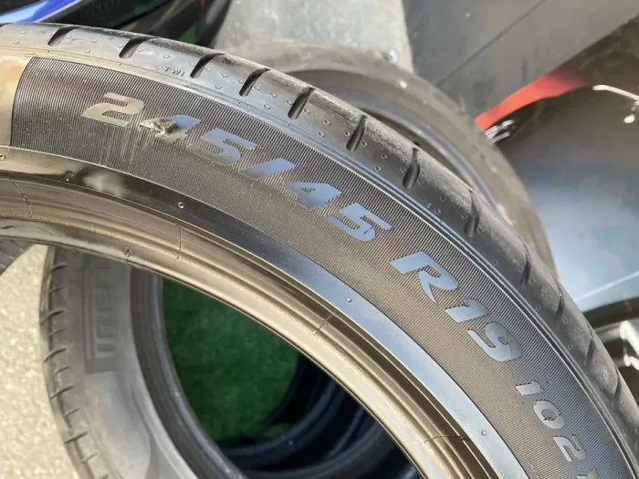 245/45 R19 Pirelli P Zero 19г комплект шин летних