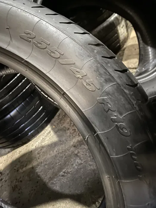 255/45 R19 Pirelli P Zero 19 год пара шин летних