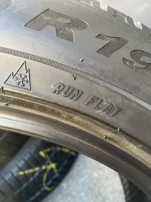 255/50 R19 Pirelli Scorpion run/flat комплект шин зимних.