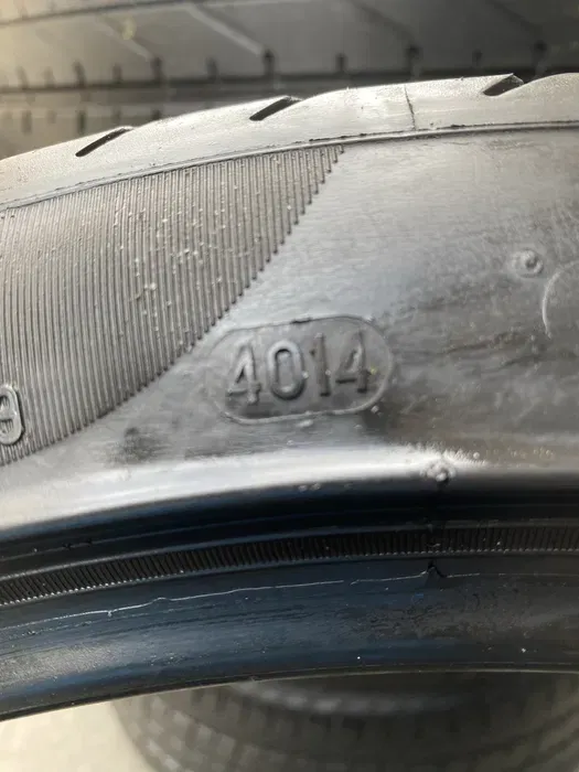 275/35 R21 Pirelli P Zero комплект шин летних