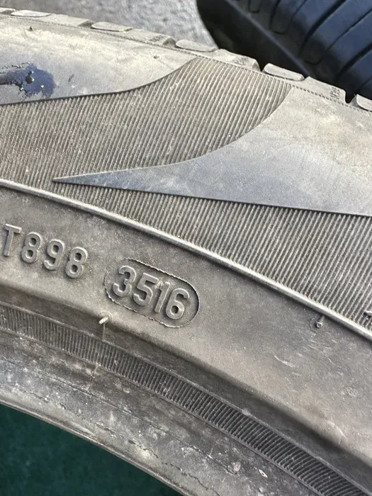 235/55 R19 Pirelli Scorpion комплект шин летних.
