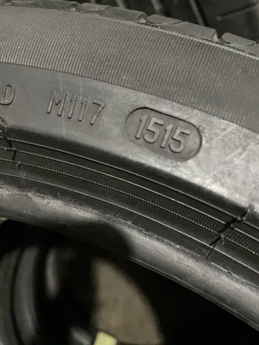 245/40 R18 Pirelli Cinturato P7 комплект шин летних