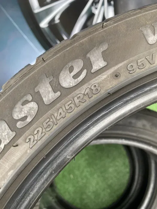 225/45 R18 Petlas Snow Master 22г комплект шин зимних.