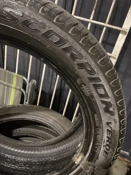 235/50 r19 Pirelli Scorpion комплект шин летних