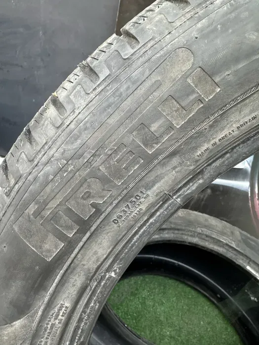 315/40 R21 Pirelli Scorpion пара шин зимних.