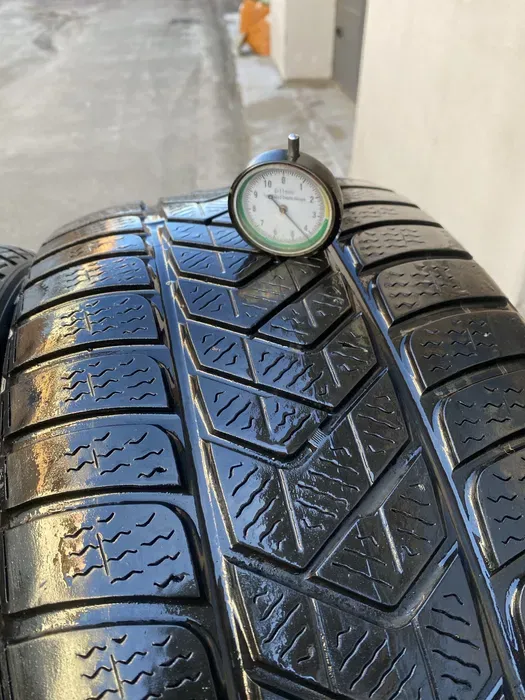 255/40 R19 Pirelli Sottozero 3, пара шин зимних.