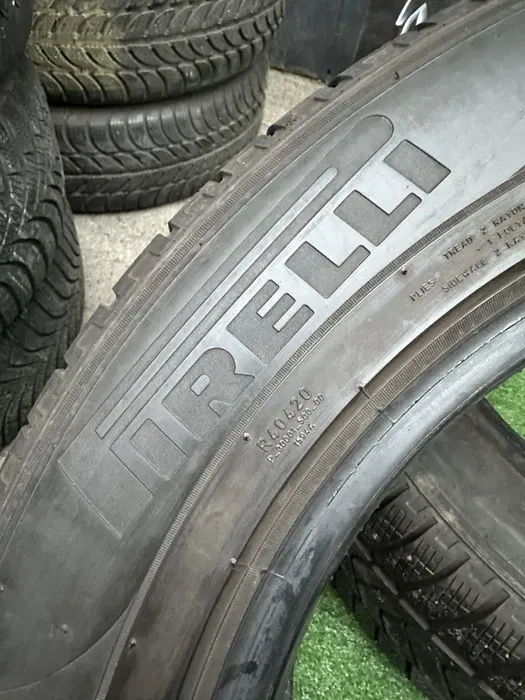 235/60 R18 Pirelli Scorpion 21г пара шин зимних.