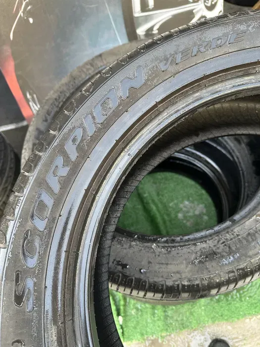 235/50 R19 Pirelli Scorpion 19г комплект шин летних.