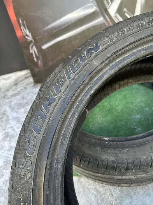 235/45 R20 Pirelli Scorpion пара шин летних.