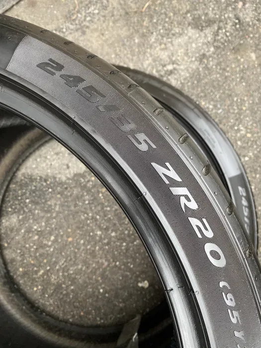 245/35 R20 Pirelli P Zero 21г пара шин летних