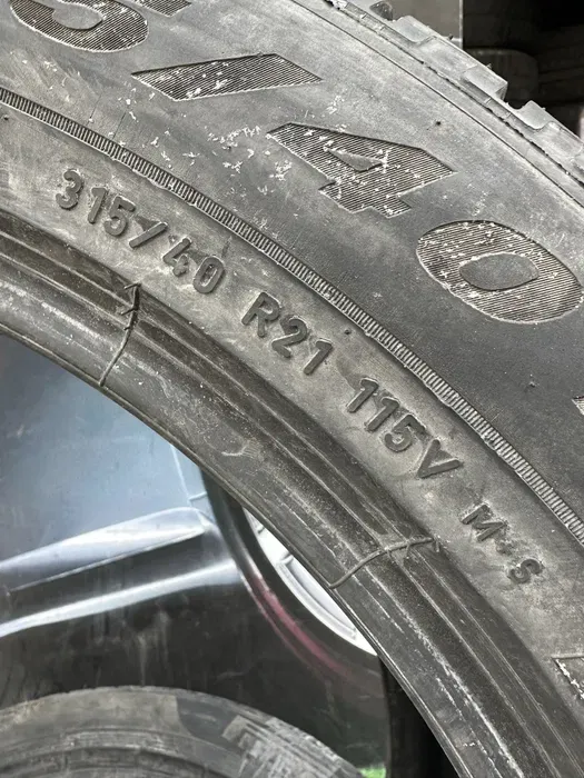 315/40 R21 Pirelli Scorpion пара шин зимних.
