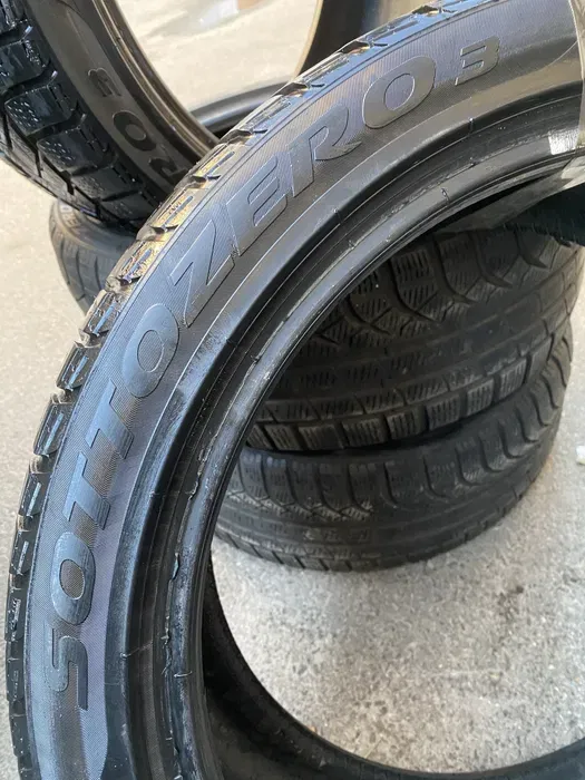 255/40 R19 Pirelli Sottozero 3, пара шин зимних.