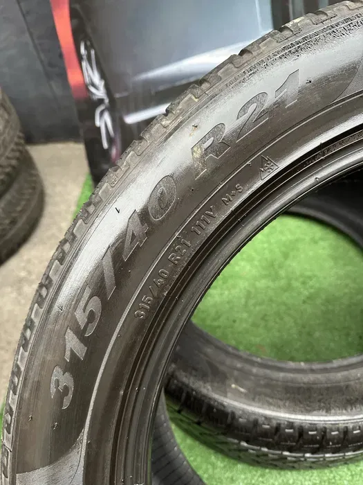 315/40 R21 Pirelli Scorpion 21г пара шин зимних.