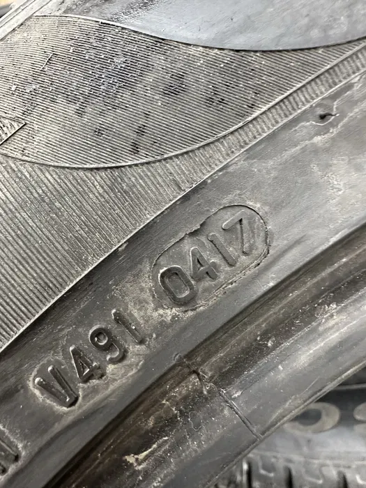 315/40 R21 Pirelli Scorpion пара шин зимних.