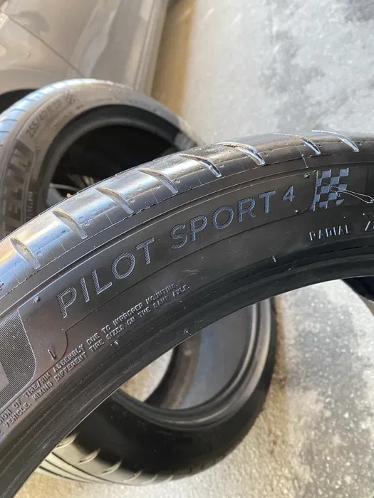 255/40 R20 Michelin Pilot Sport 4, пара шин летних