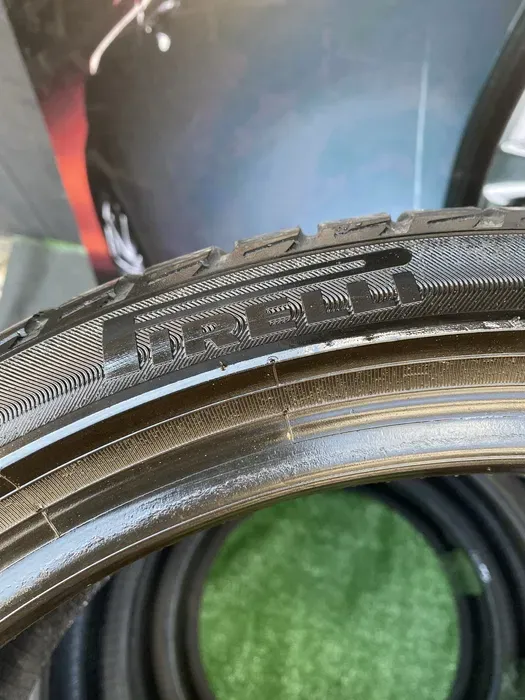 225/40 R18 Pirelli Sottozero 20г комплект шин зимних