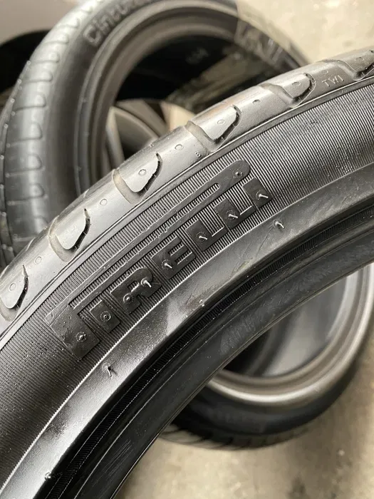 235/40 R19 Pirelli Cinturato P7 пара шин летних