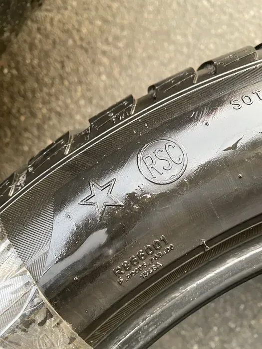 245/50 R19 Pirelli Sottozero 3 Run/Flat комплект шин зимних.