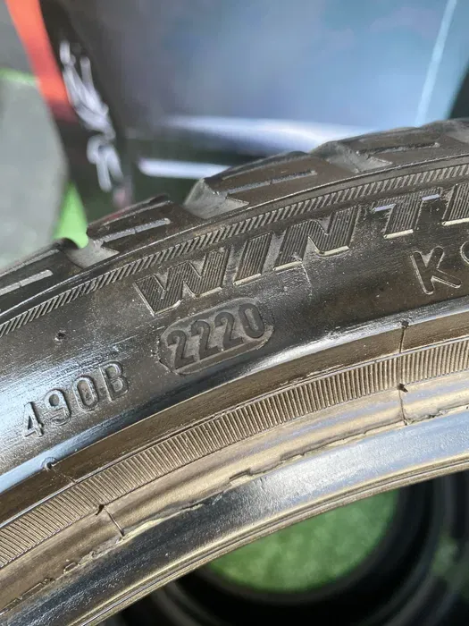 225/40 R18 Pirelli Sottozero 20г комплект шин зимних