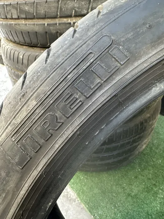 295/35 R21 Pirelli P zero 19г комплект шин летних.