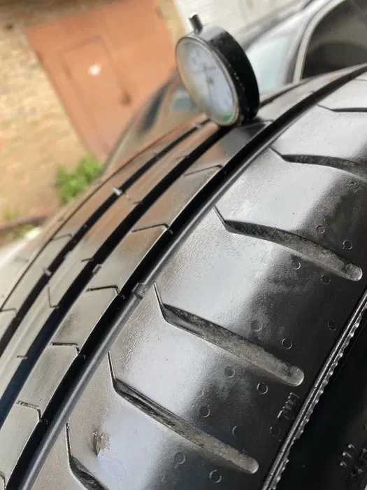 255/40 R21 Pirelli P Zero 19г комплект шин летних