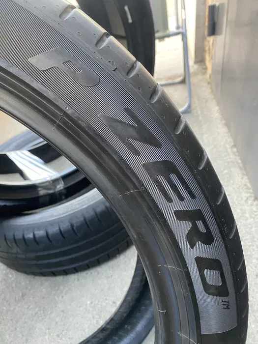 255/40 R21 Pirelli P Zero 19г пара шин летних