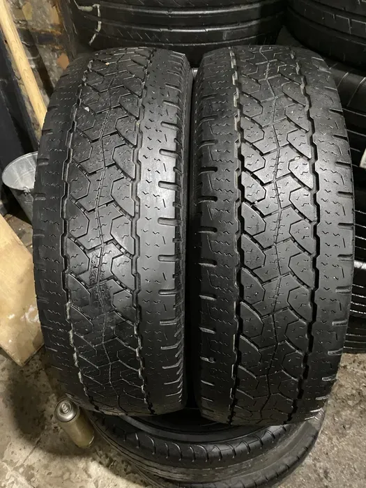 205/65 R16C Starmaxx пара шин всесезонных